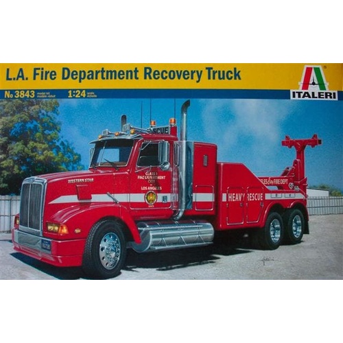 ITA-3843	ITALERI 1/24 LA FIRE DEPARTMENT RECOVERY TRUCK