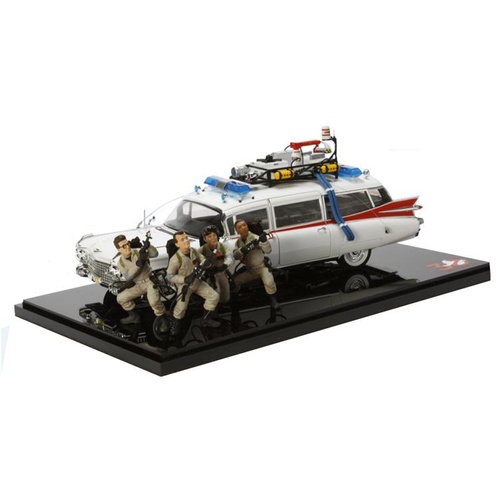 HBLY25 - 1:18 Ghostbusters Ecto 1 30th Anni Ed w/ Figures Elite Movie